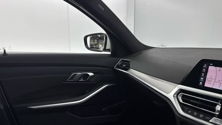 BMW 3 Series 330e M Sport 4dr Step Auto Saloon